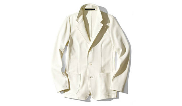 <strong>ESTNATION｜エストネーション</strong>　ジャージージャケット3万1500円（エストネーション）カラー展開は、ホワイト、ベージュ、ブラック、グレー、ネイビー。