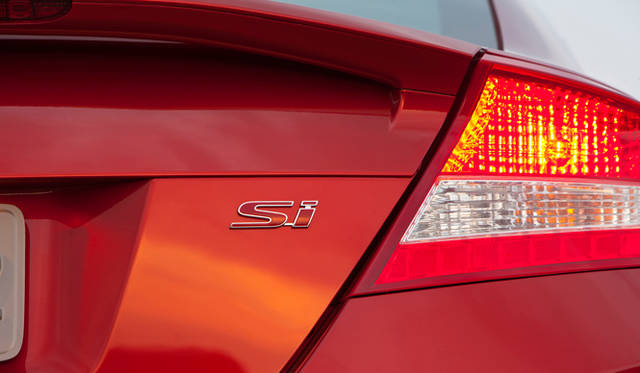 <strong>HONDA CIVIC｜ホンダ シビック</strong>　Si