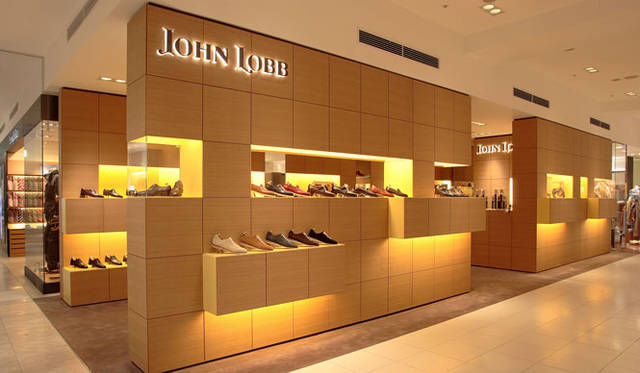 <strong>JOHN LOBB│ジョンロブ</strong>　『福岡岩田屋店』
