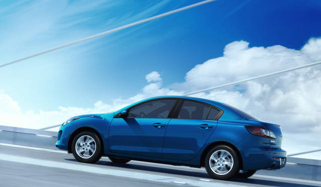 <strong>MAZDA MAZDA3｜マツダ マツダ3</strong>