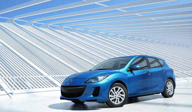 <strong>MAZDA MAZDA3｜マツダ マツダ3</strong>