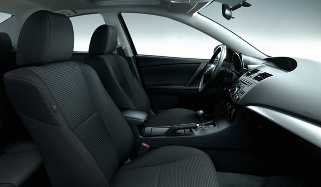 <strong>MAZDA MAZDA3｜マツダ マツダ3</strong>