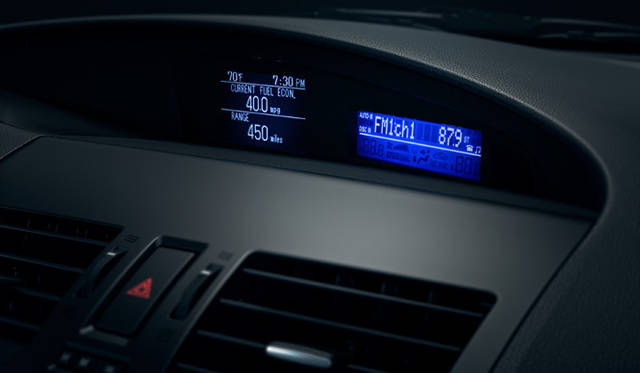 <strong>MAZDA MAZDA3｜マツダ マツダ3</strong>