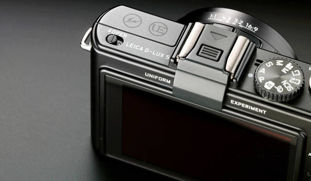 <strong>ライカ｜ライカ D-LUX5 × uniform experiment｜Leica</strong>