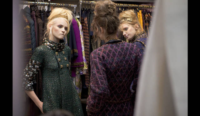 <strong>CHANEL｜シャネル</strong>　2010年 ― 2011年 メティエダールコレクション 「パリ ― ビザンス」　©CHANEL