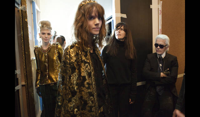 <strong>CHANEL｜シャネル</strong>　2010年 ― 2011年 メティエダールコレクション 「パリ ― ビザンス」　©CHANEL