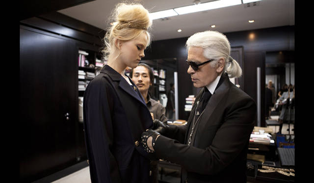 <strong>CHANEL｜シャネル</strong>　2010年 ― 2011年 メティエダールコレクション 「パリ ― ビザンス」　©CHANEL