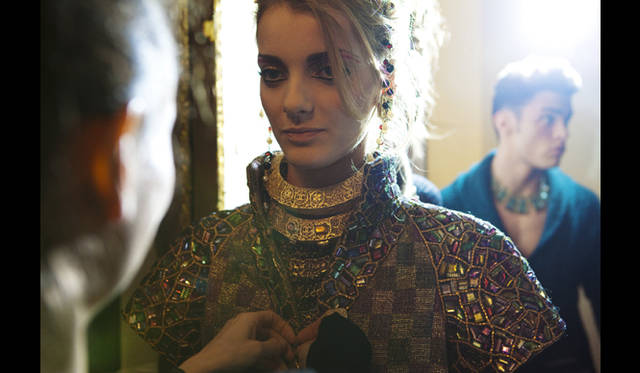 <strong>CHANEL｜シャネル</strong>　2010年 ― 2011年 メティエダールコレクション 「パリ ― ビザンス」　©CHANEL
