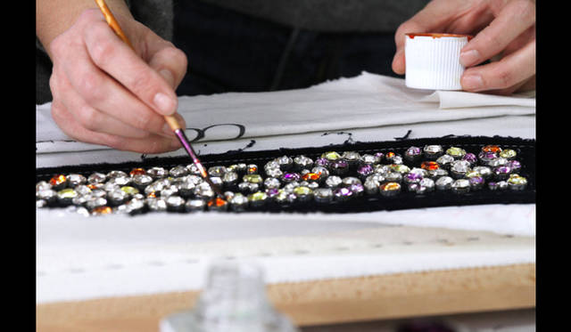 <strong>CHANEL｜シャネル</strong>　2010年 ― 2011年 メティエダールコレクション 「パリ ― ビザンス」　©CHANEL