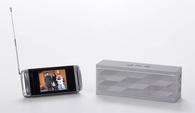 <strong>Trinity｜トリニティ</strong>　スピーカー「Jawbone JAMBOX（ジョウボーン・ジャムボックス）」