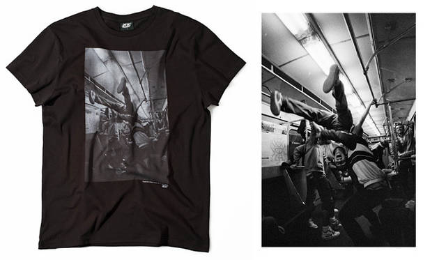<strong>55DSL｜FIFTYFIVEDSL</strong>　「55DSL×ALEX FAKSO」コラボレーションTシャツ 6090円　© the images are properties of Alex Fakso