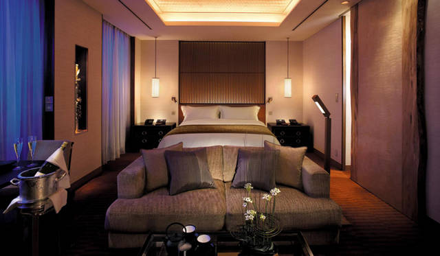 <strong>Guide to Tokyo in New Perspective｜ホテル編</strong>　ザ・ペニンシュラ東京