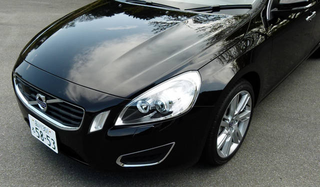 <strong>VOLVO V60 T6 AWD SE｜ボルボ V60 T6 AWD SE</strong>