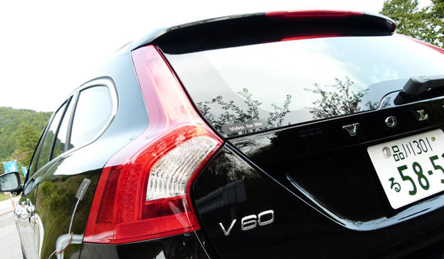 <strong>VOLVO V60 T6 AWD SE｜ボルボ V60 T6 AWD SE</strong>