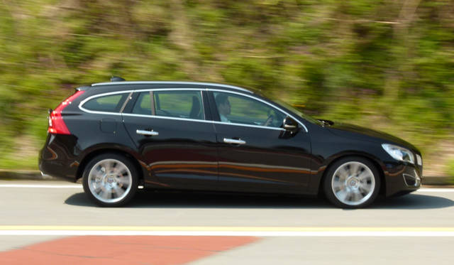 <strong>VOLVO V60 T6 AWD SE｜ボルボ V60 T6 AWD SE</strong>