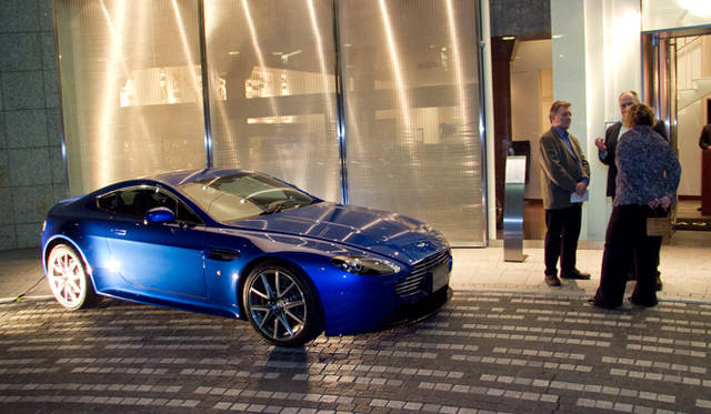 <strong>ASTON MARTIN V8 Vantage S｜アストンマーティン V8 ヴァンテージ S</strong>
