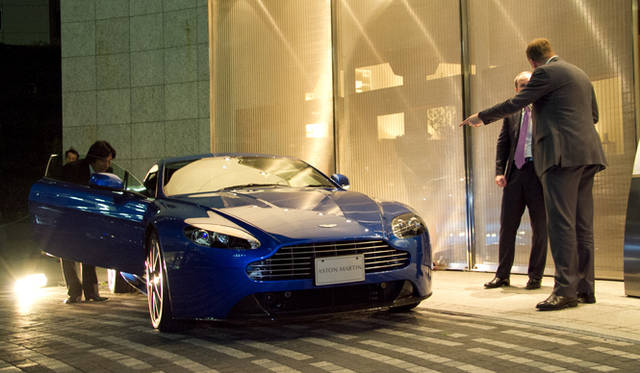 <strong>ASTON MARTIN V8 Vantage S｜アストンマーティン V8 ヴァンテージ S</strong>