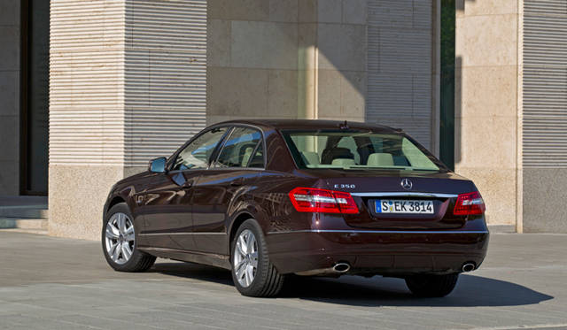 <strong>Mercedes-Benz E-class｜メルセデス・ベンツ Eクラス</strong>　E 350 ブルーエフィシエンシー