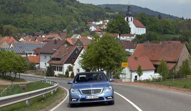 <strong>Mercedes-Benz E-class｜メルセデス・ベンツ Eクラス</strong>　E 500 ブルーエフィシエンシー