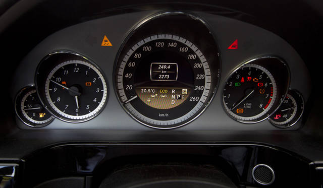 <strong>Mercedes-Benz E-class｜メルセデス・ベンツ Eクラス</strong>