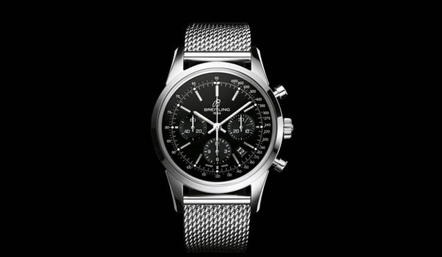 <strong>BREITLING｜ブライトリング</strong>  シンプルだが植字タイプのバーインデックスやわずかに段差のついたグレーのインダイヤルで、視認性は抜群だ。ほかに3針のよりスタンダードなタイプもある。「トランスオーシャン・クロノグラフ」74万5000円（予価）[7月発売予定]