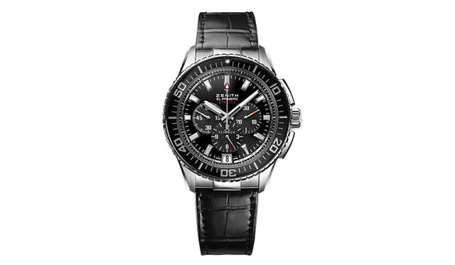 <strong>ZENITH｜ゼニス</strong>　　写真のモデル以外にもケース素材に特殊合金アルクロンやゴールド＋ダイヤモンドのハイジュエリー仕様など、多彩なバリエーションが用意されている。「エル・プリメロ ストラトス－フライバック クロノグラフ」64万円。