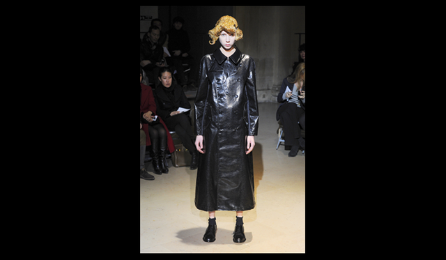 <strong>COMME des GARÇONS｜コム デ ギャルソン</strong> 2011年秋冬コレクション速報 