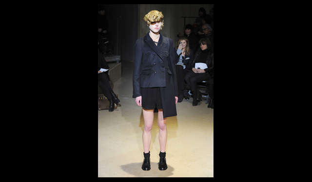<strong>COMME des GARÇONS｜コム デ ギャルソン</strong> 2011年秋冬コレクション速報 