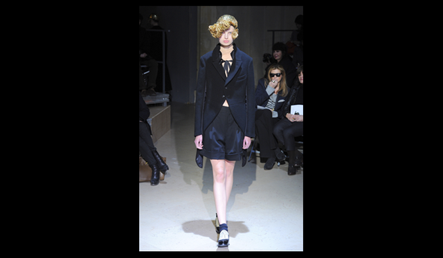 <strong>COMME des GARÇONS｜コム デ ギャルソン</strong> 2011年秋冬コレクション速報 