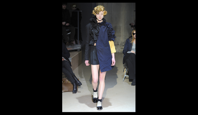 <strong>COMME des GARÇONS｜コム デ ギャルソン</strong> 2011年秋冬コレクション速報 
