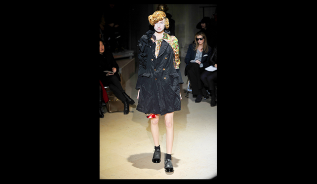 <strong>COMME des GARÇONS｜コム デ ギャルソン</strong> 2011年秋冬コレクション速報 
