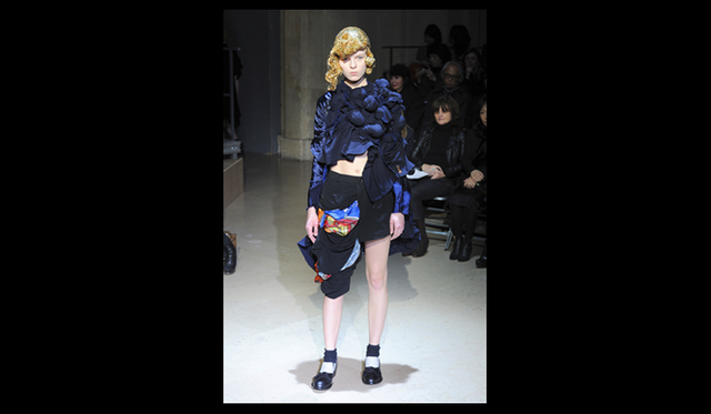 <strong>COMME des GARÇONS｜コム デ ギャルソン</strong> 2011年秋冬コレクション速報 