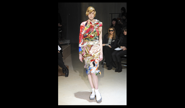 <strong>COMME des GARÇONS｜コム デ ギャルソン</strong> 2011年秋冬コレクション速報 