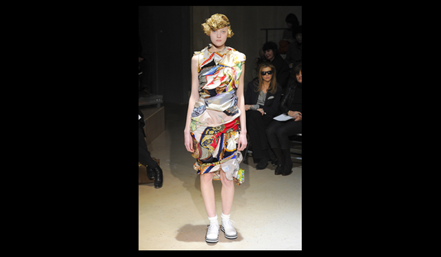 <strong>COMME des GARÇONS｜コム デ ギャルソン</strong> 2011年秋冬コレクション速報 