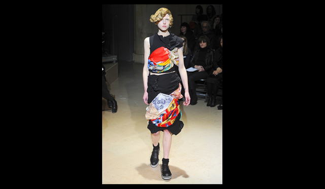 <strong>COMME des GARÇONS｜コム デ ギャルソン</strong> 2011年秋冬コレクション速報 