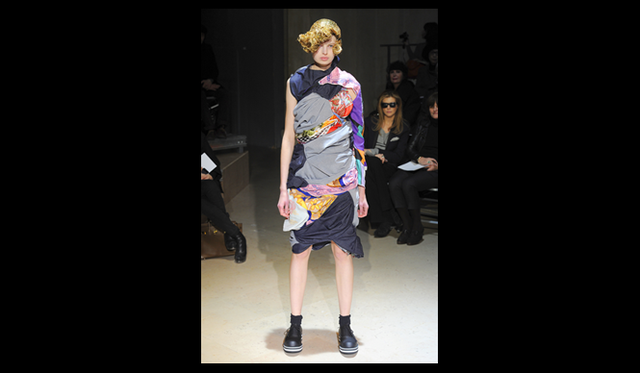 <strong>COMME des GARÇONS｜コム デ ギャルソン</strong> 2011年秋冬コレクション速報 