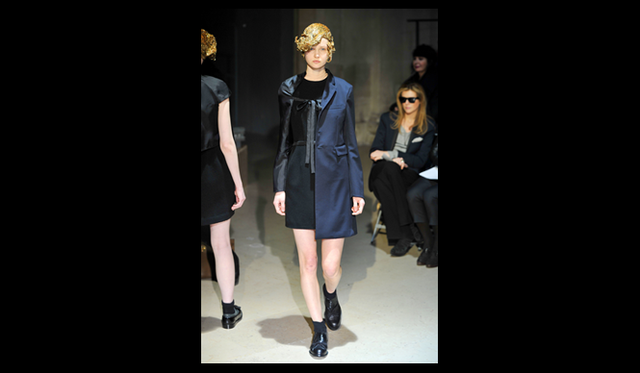 <strong>COMME des GARÇONS｜コム デ ギャルソン</strong> 2011年秋冬コレクション速報 
