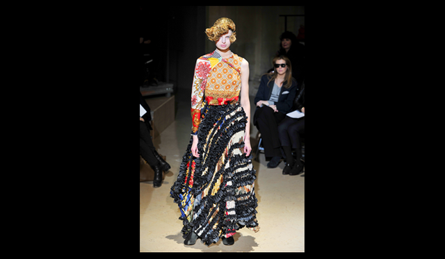 <strong>COMME des GARÇONS｜コム デ ギャルソン</strong> 2011年秋冬コレクション速報 