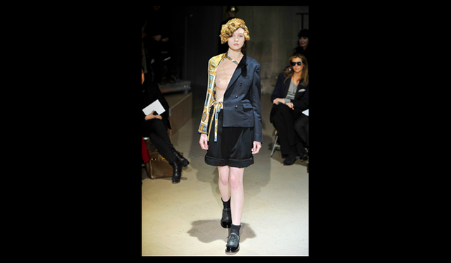 <strong>COMME des GARÇONS｜コム デ ギャルソン</strong> 2011年秋冬コレクション速報 