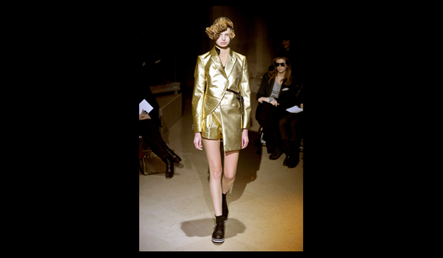 <strong>COMME des GARÇONS｜コム デ ギャルソン</strong> 2011年秋冬コレクション速報 