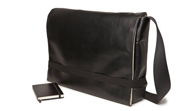 <strong>Moleskine｜モレスキン</strong>  メッセンジャーバッグ