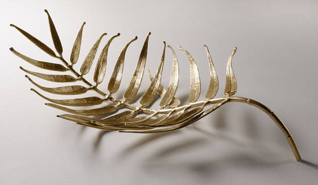 <strong>ARMANI / CASA｜アルマーニ / カーザ</strong>　「アルマーニ / カーザ コレクション2011-2012」　Erika（75×43×H21cm）