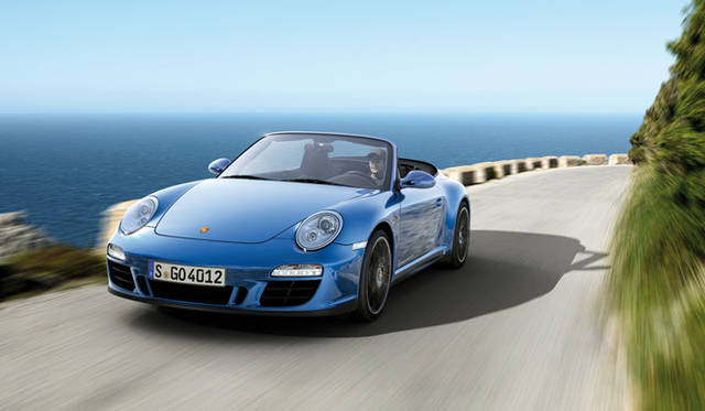 <strong>PORSCHE 911 Carrera 4 GTS│ポルシェ 911 カレラ 4 GTS</strong>