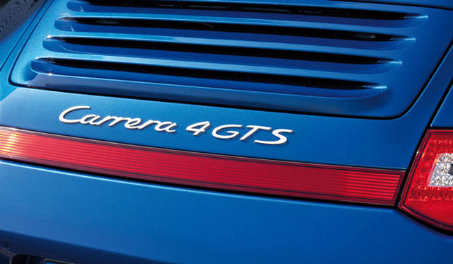 <strong>PORSCHE 911 Carrera 4 GTS│ポルシェ 911 カレラ 4 GTS</strong>