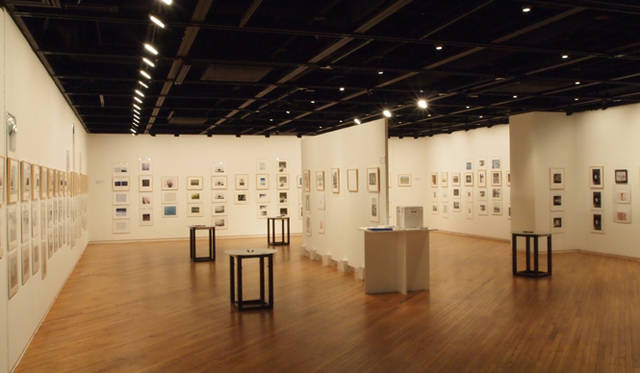 <strong>写真家による作品のチャリティ販売がいよいよ明日から</strong>　　