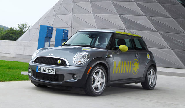 <strong>MINI E｜ミニ E</strong>