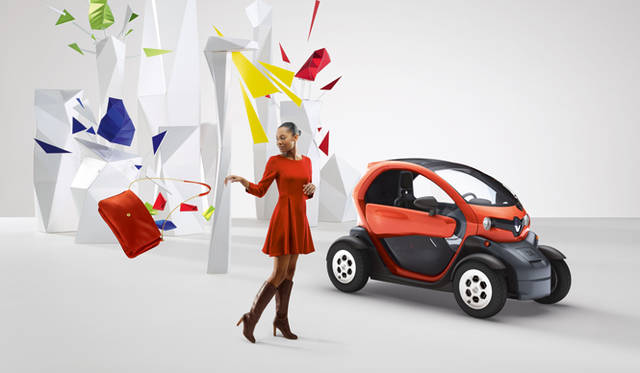 <strong>RENAULT TWIZY｜ルノー トゥイージー</strong>