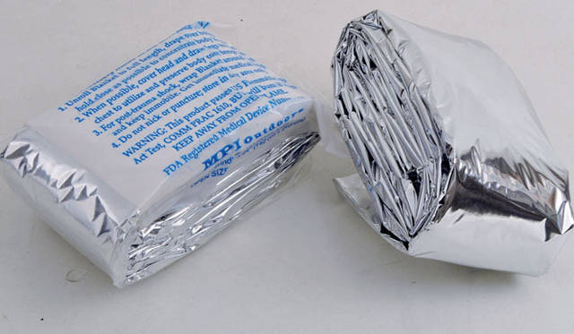 <strong>MPI OUTDOOR｜MPIアウトドア</strong>　「MPI EMERGENCY BLANKET」