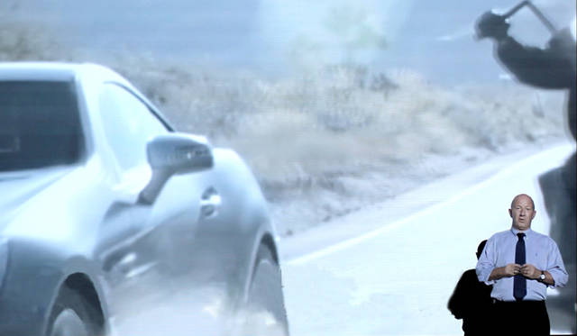 <strong>Mercedes-Benz SLK Class｜メルセデス・ベンツ SLKクラス</strong>　メルセデス・ベンツ日本 代表取締役 ニコラス・スピークス氏