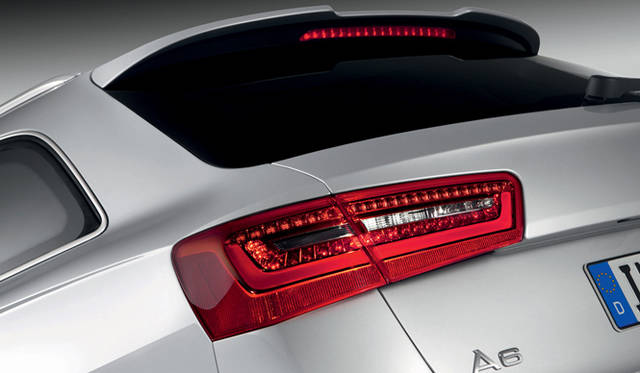 <strong>Audi A6 Avant｜アウディ A6 アバント</strong>